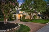 $975,000 | 1301 Chatsworth Ct E | Southwest Colleyville