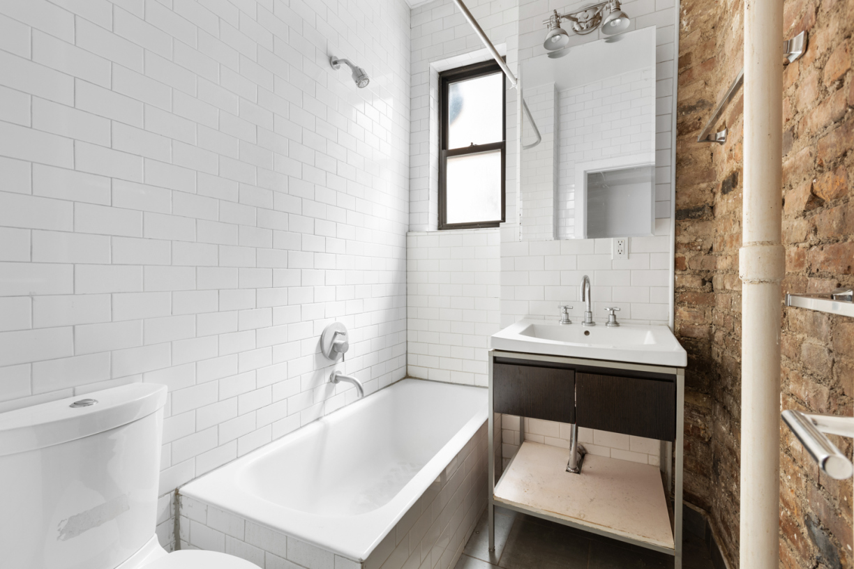 344 West 14th Street, Unit E3 Manhattan, NY 10014 - Photo 6 of 7