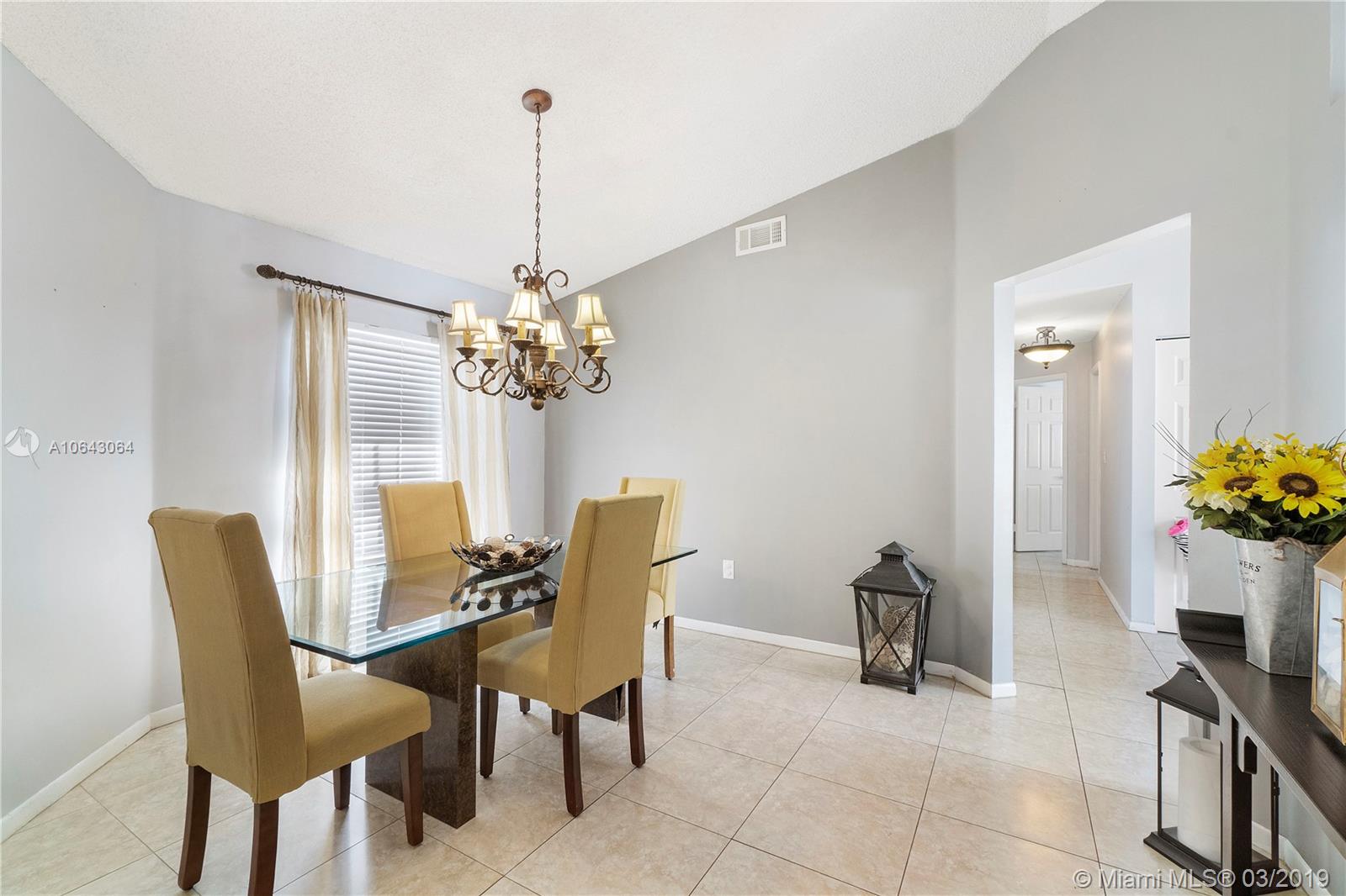 4334 Southwest 72nd Way Davie, FL 33314 - Photo 4 of 23