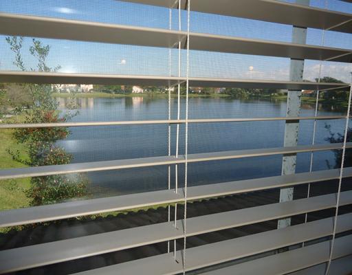 2409 Southwest 99th Way Miramar, FL 33025 - Photo 3 of 10