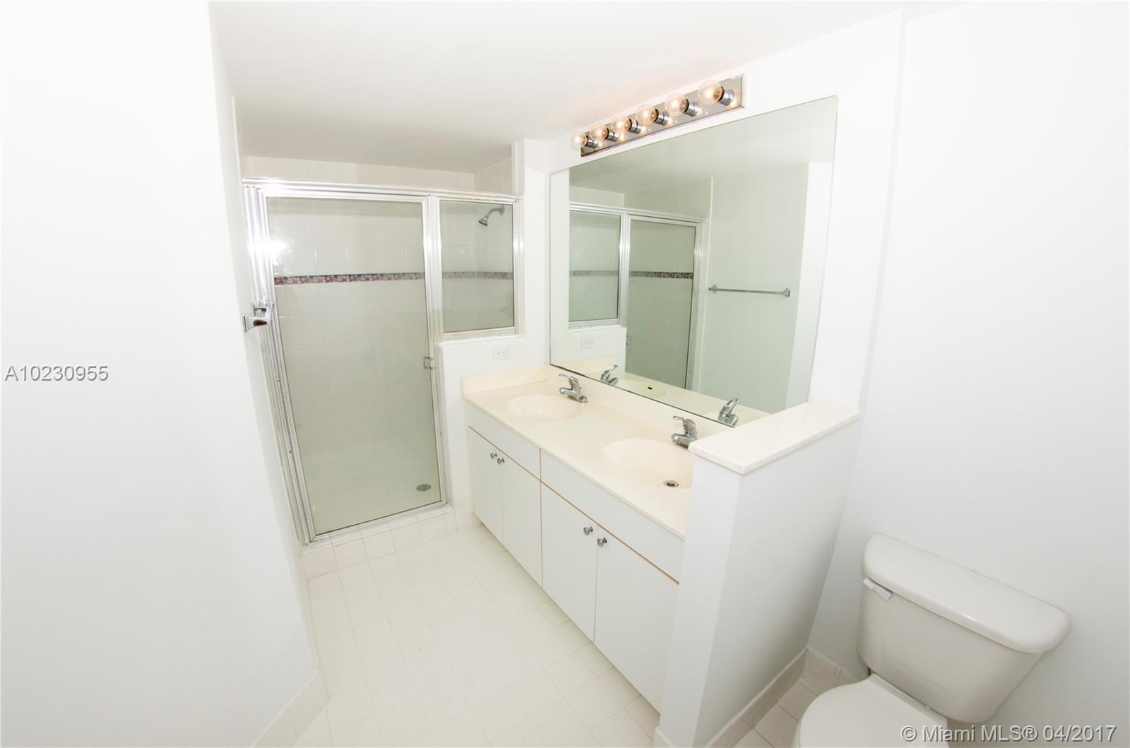 17150 North Bay Road, Unit 2708 Sunny Isles Beach, FL 33160 - Photo 29 of 35