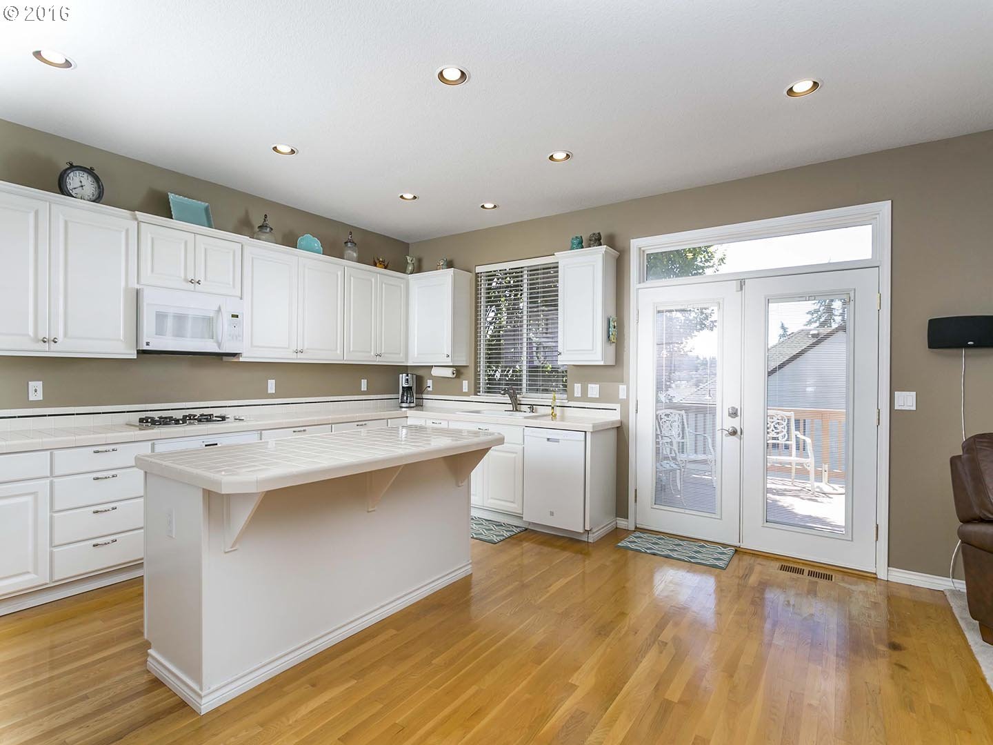 16150 Southwest Goshawk Street Beaverton, OR 97007 - Photo 6 of 26 Gallery Image 6