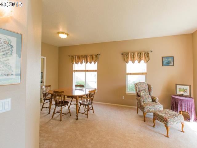 12405 Southwest Canvasback Way Beaverton, OR 97007 - Photo 2 of 16 Gallery Image 2