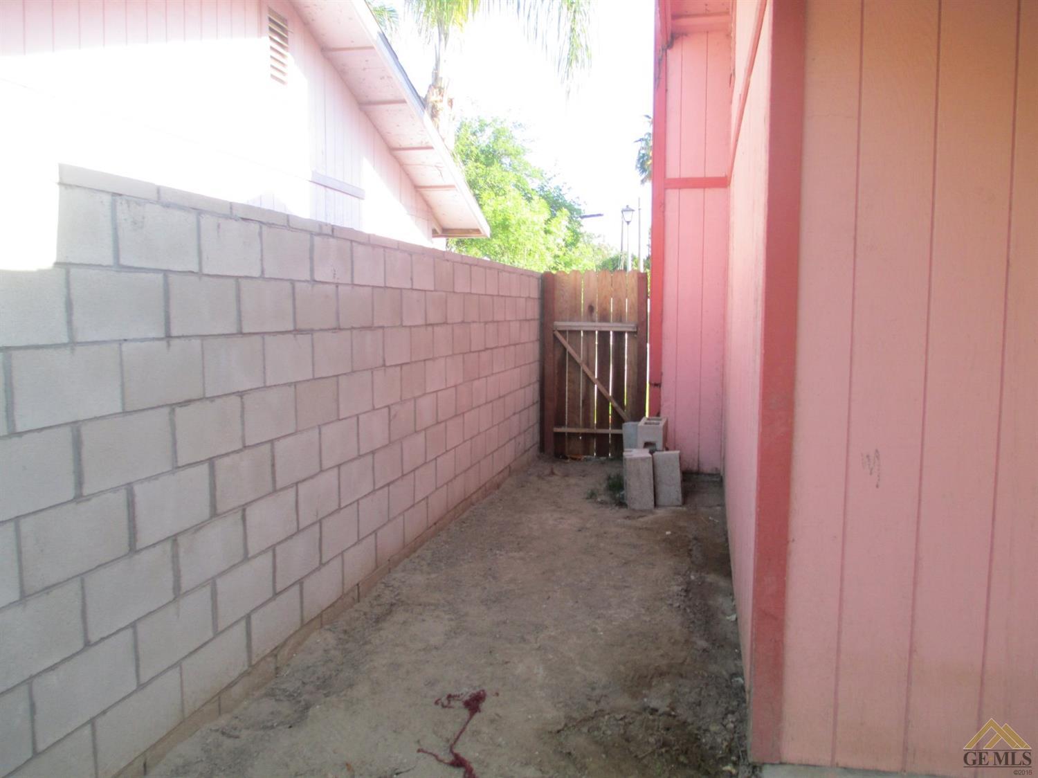 7508 Segrue Road Lamont, CA 93241 - Photo 16 of 16