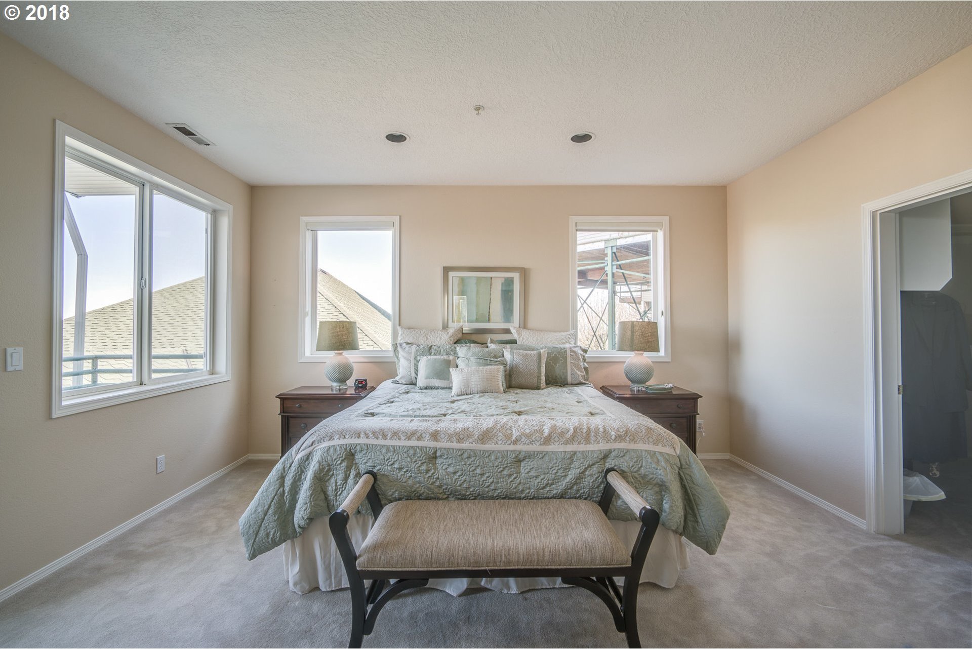 1238 Southwest Cardinell Way, Unit 1 Portland, OR 97201 - Photo 13 of 32 Gallery Image 13