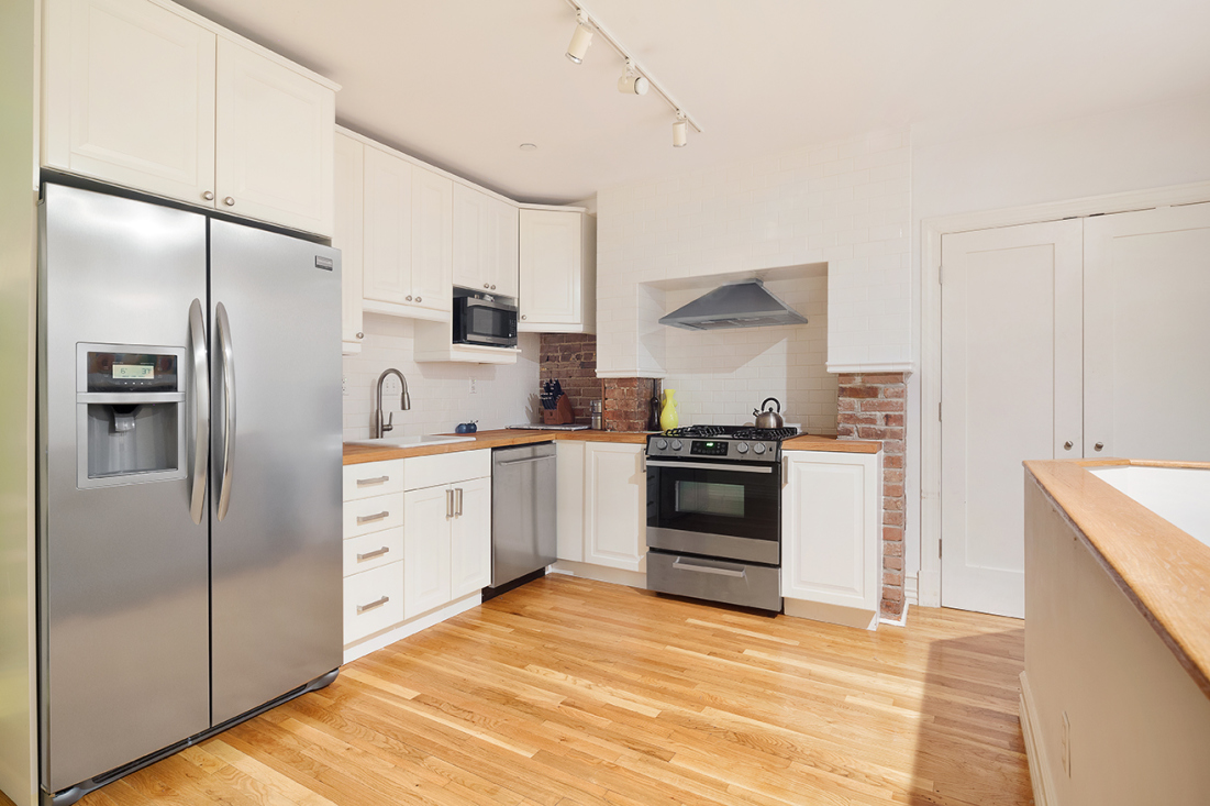161 Adelphi Street, Unit 1 Brooklyn, NY 11205 - Photo 5 of 11