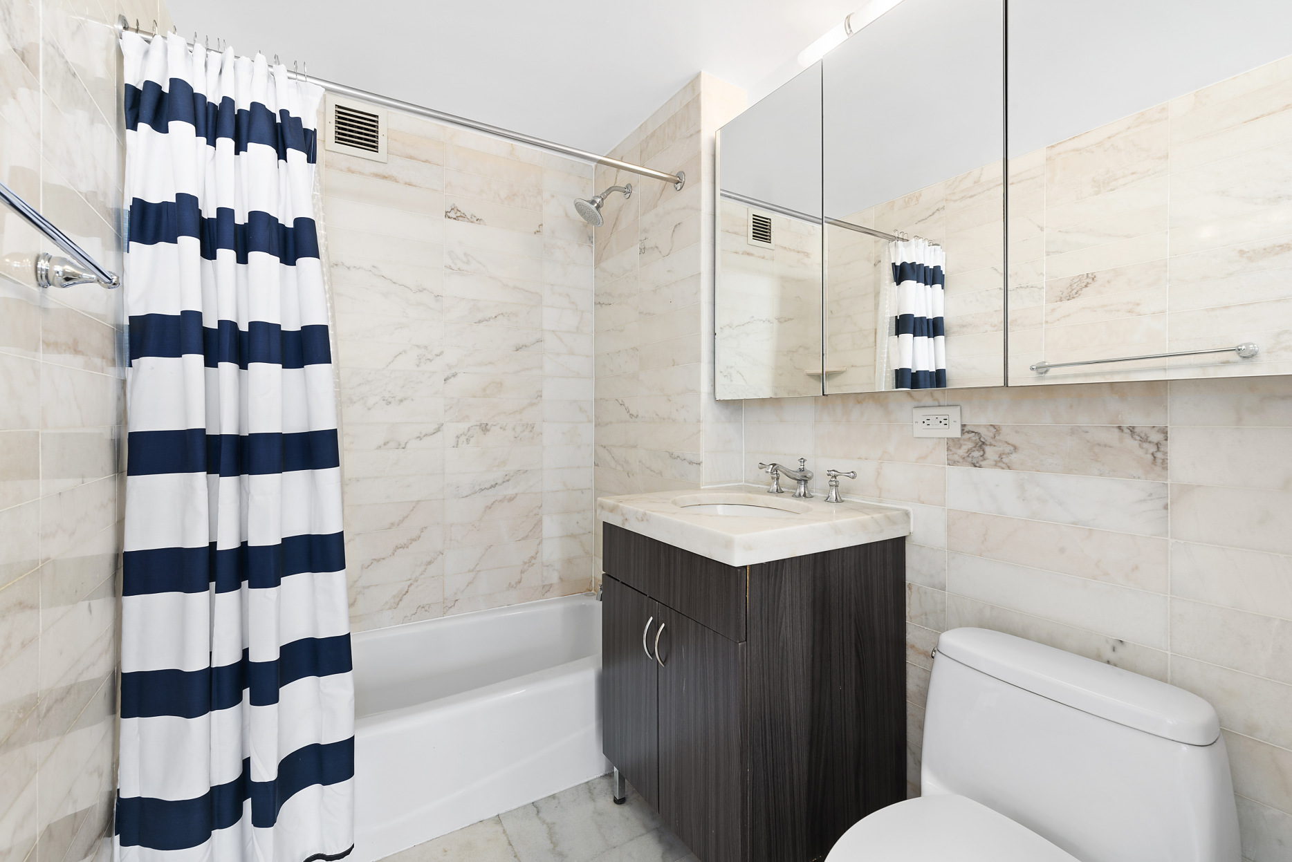 257 Gold Street, Unit 14Z Brooklyn, NY 11201 - Photo 4 of 7