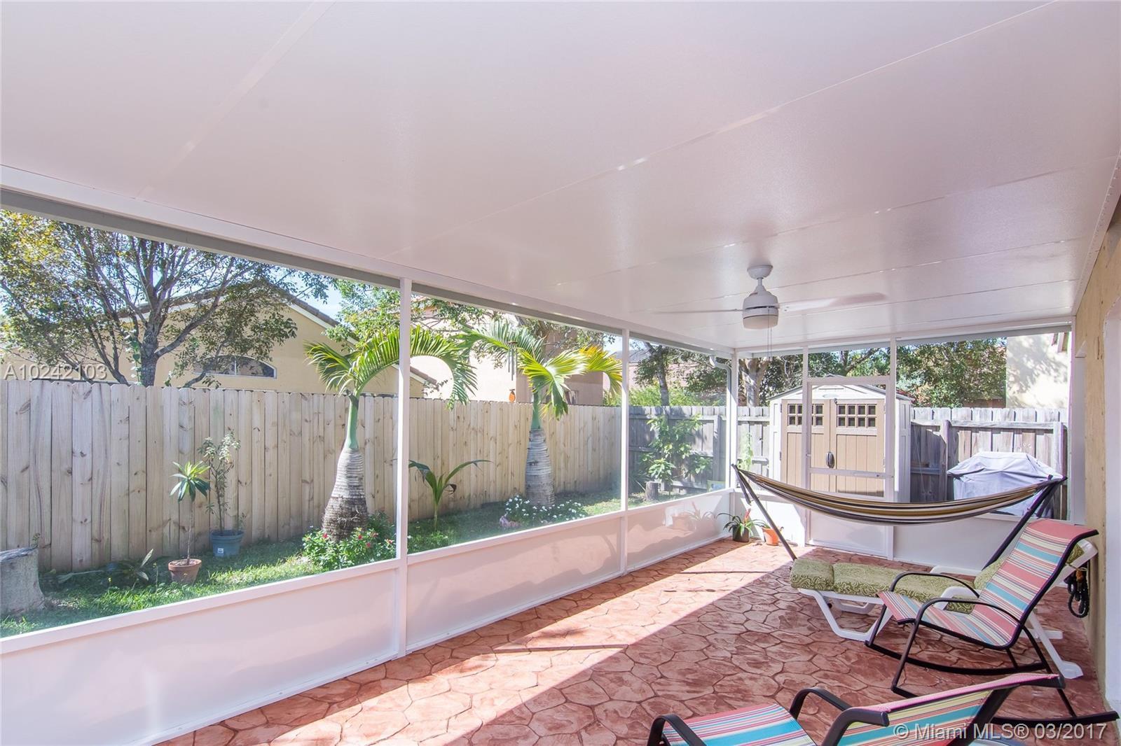 1940 Southeast 14th Court Homestead, FL 33035 - Photo 6 of 30