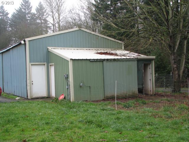 23851 Schultz Road Northeast Aurora, OR 97002 - Photo 11 of 16