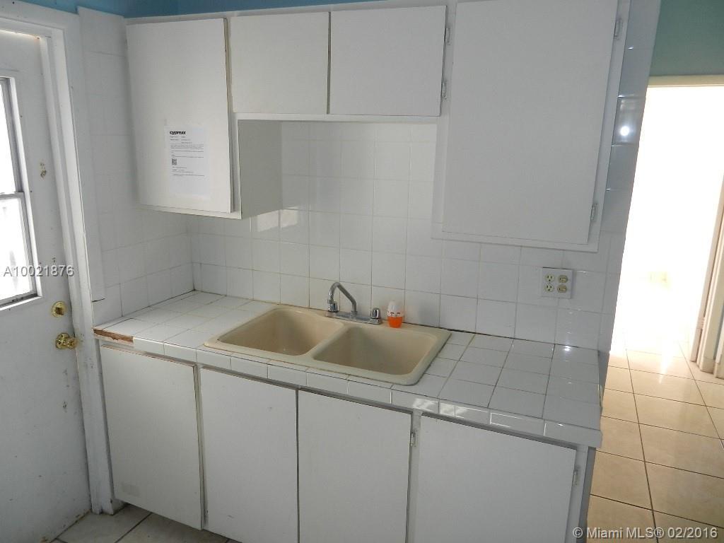 23110 Southwest 123rd Court Miami, FL 33170 - Photo 12 of 23