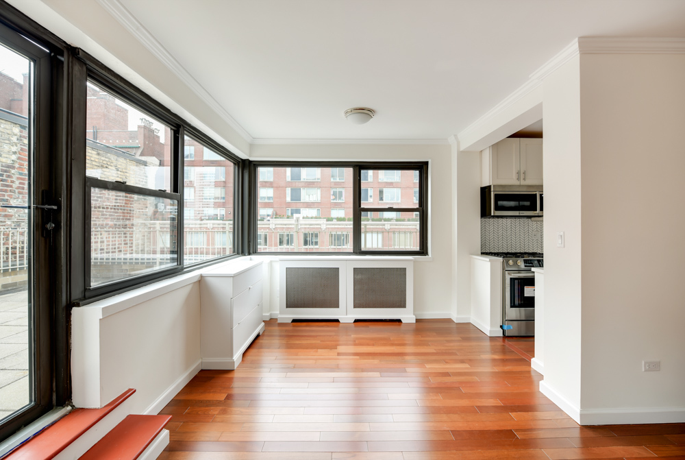 305 E 72nd St, Unit PHB Manhattan, NY 10021 - Photo 6 of 16