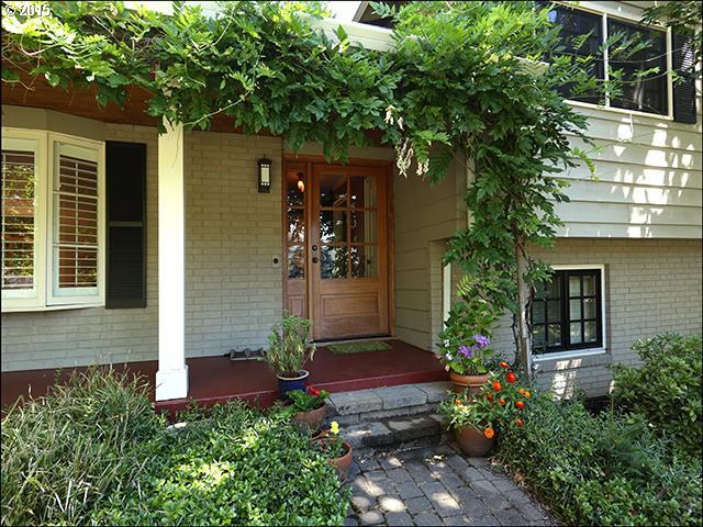 5331 Southwest Santa Monica Court Portland, OR 97221 - Photo 2 of 16