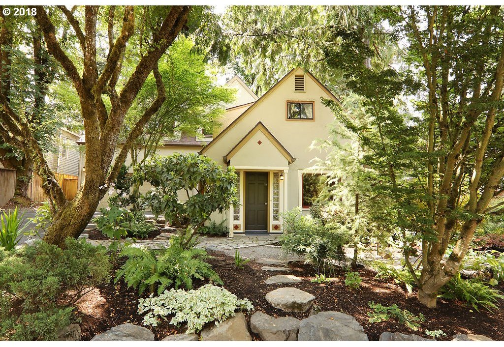 3810 Southwest Comus Street Portland, OR 97219 - Photo 29 of 31 Gallery Image 29