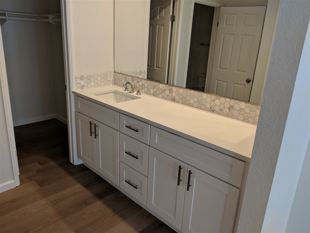 5645 Friars Road, Unit 378 San Diego, CA 92110 - Photo 2 of 10