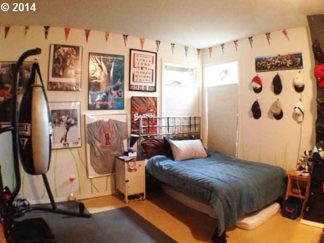 8165 Southwest Ellman Lane Portland, OR 97224 - Photo 6 of 15