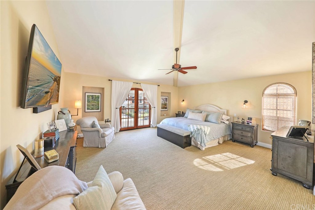 419 Signal Road Newport Beach, CA 92663 - Photo 9 of 23 Master bedroom retreat.