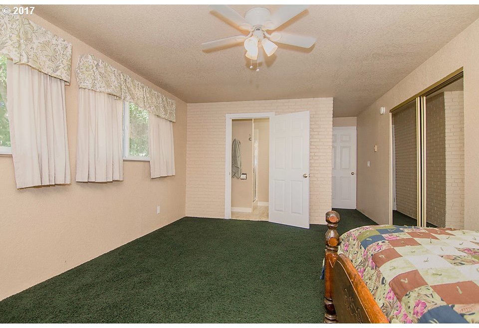 2823 Nonpareil Road Sutherlin, OR 97479 - Photo 13 of 32