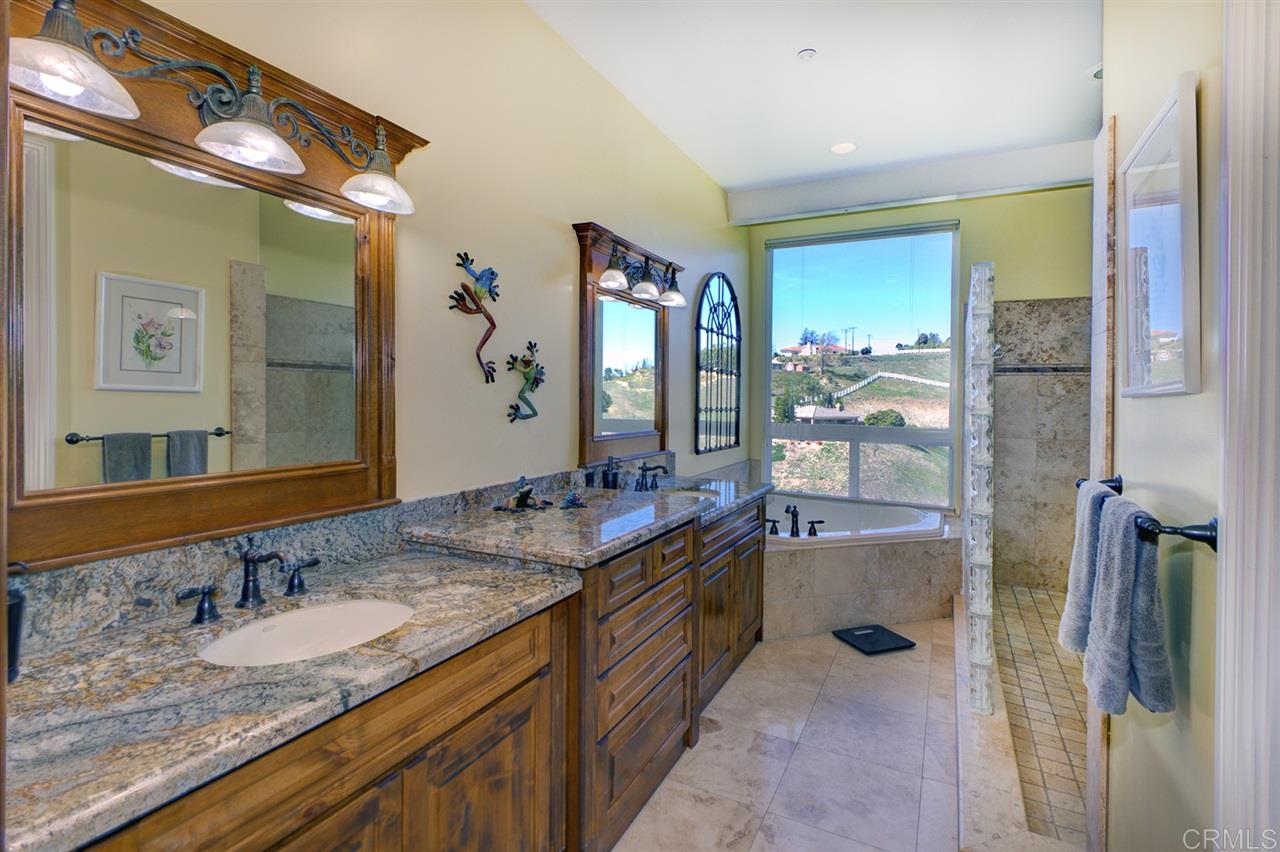 2491 Palo Vista Road Fallbrook, CA 92028 - Photo 11 of 25 Gallery Image 11