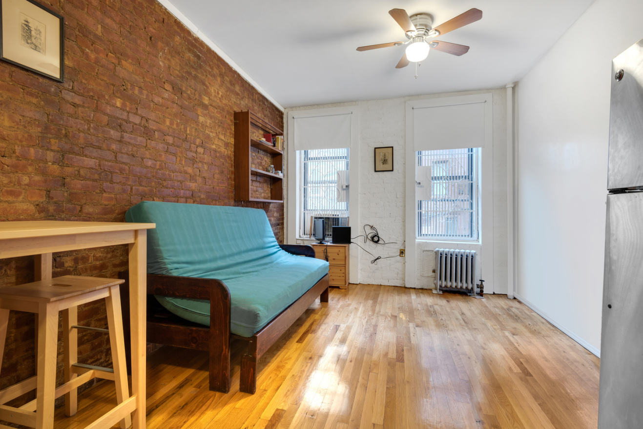206 East 7th Street, Unit 3 Manhattan, NY 10009 - Photo 2 of 6