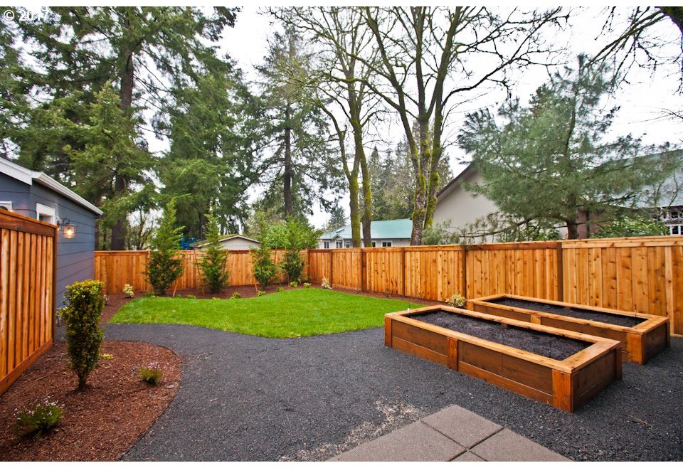 7445 Southwest 52nd Avenue Portland, OR 97219 - Photo 20 of 23 Gallery Image 20