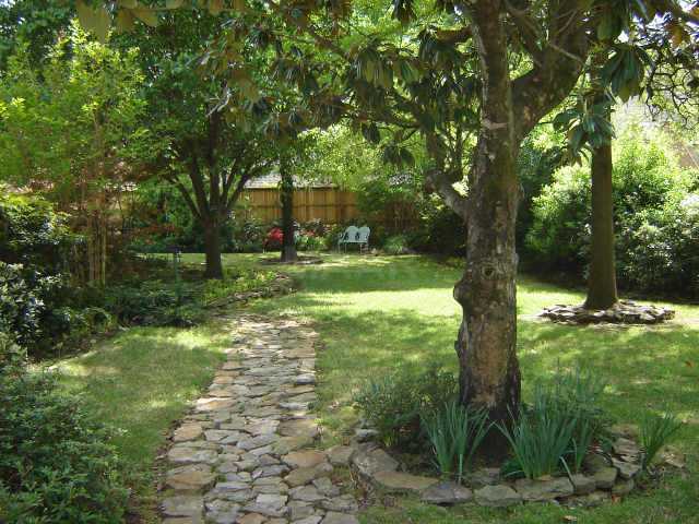 135 South Perkins Road Memphis, TN 38117 - Photo 2 of 10