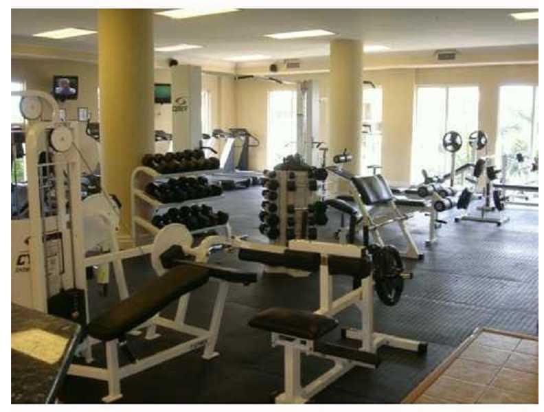 Flagami Miami, FL 33126 - Photo 10 of 14