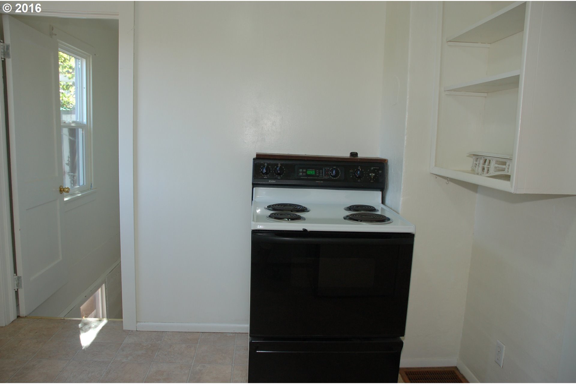 1314 Southwest Hailey Avenue Pendleton, OR 97801 - Photo 10 of 31