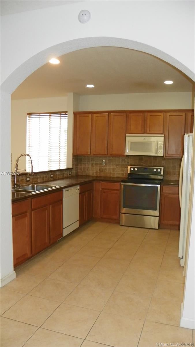 27522 Southwest 139th Place Homestead, FL 33032 - Photo 6 of 23