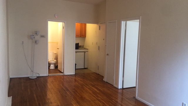 242 West 56th Street, Unit 3B Manhattan, NY 10019 - Photo 2 of 5