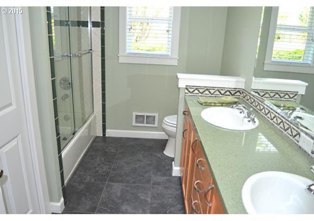 19379 Northwest Morgan Road Portland, OR 97231 - Photo 15 of 16 Gallery Image 15