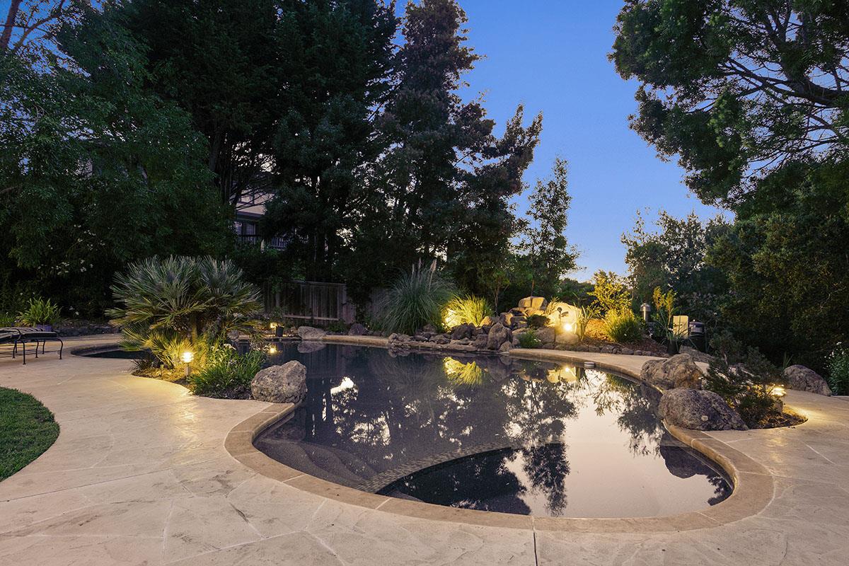 760 Darrell Road Hillsborough, CA 94010 - Photo 88 of 98