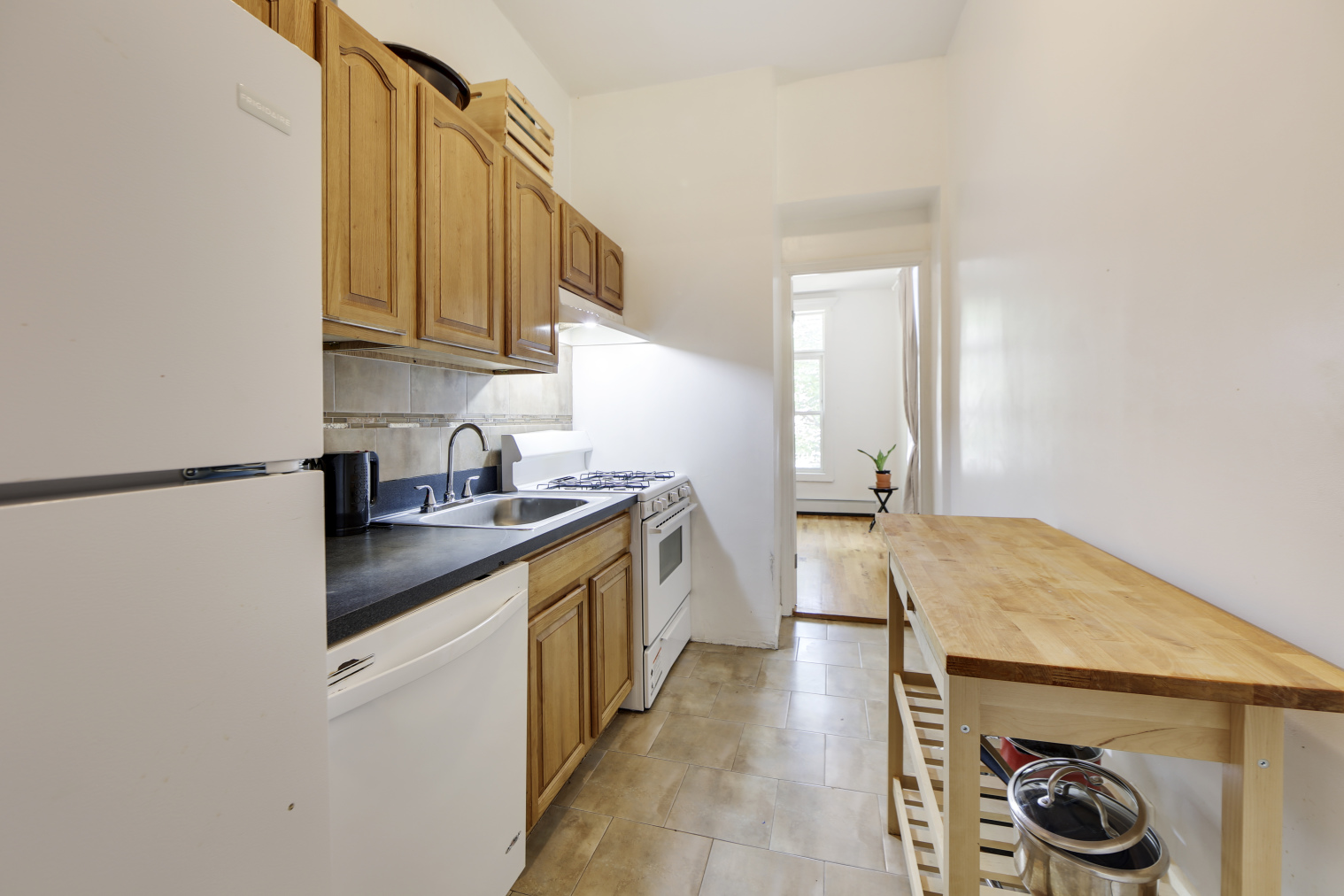 863 Jefferson Avenue Brooklyn, NY 11221 - Photo 6 of 11