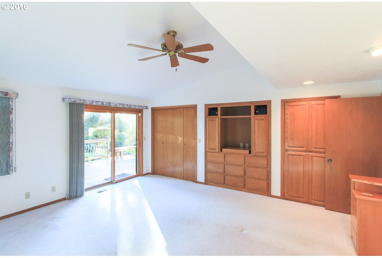 11462 Steinkamp Road Southeast Aumsville, OR 97325 - Photo 17 of 24 Gallery Image 17