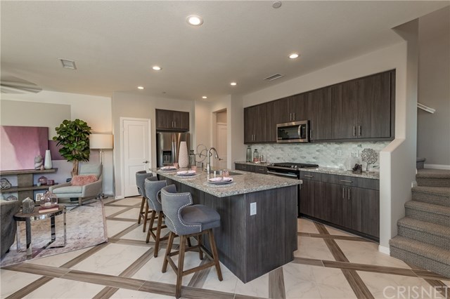 249 Morro Way Simi Valley, CA 93065 - Photo 10 of 27