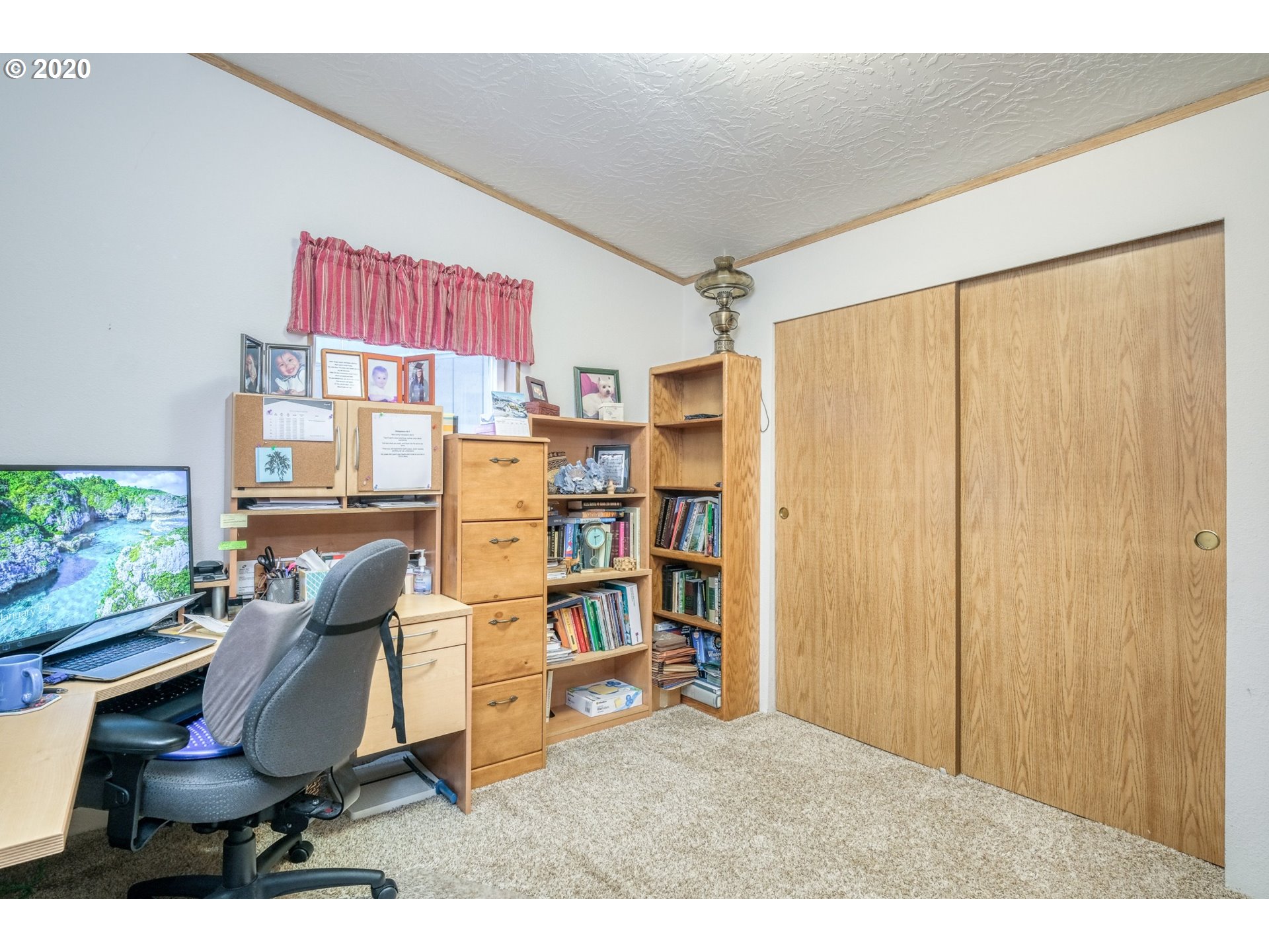 30150 Southwest Burkhalter Road Hillsboro, OR 97123 - Photo 14 of 21