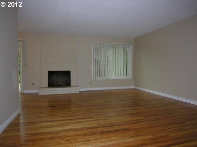 9205 Southwest Jamieson Road Beaverton, OR 97005 - Photo 1 of 16 Gallery Image 1