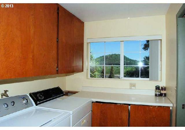 14701 Skelton Road Southeast Jefferson, OR 97352 - Photo 9 of 16 Gallery Image 9