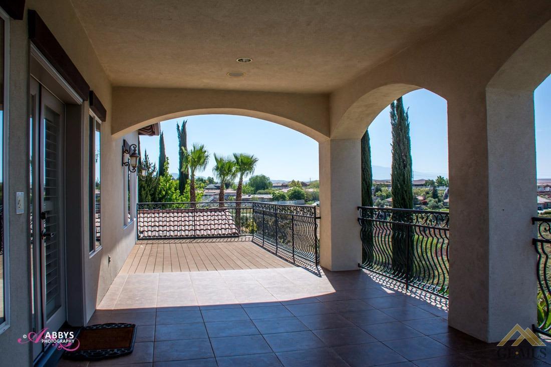 13407 Raphael Avenue Bakersfield, CA 93306 - Photo 38 of 40