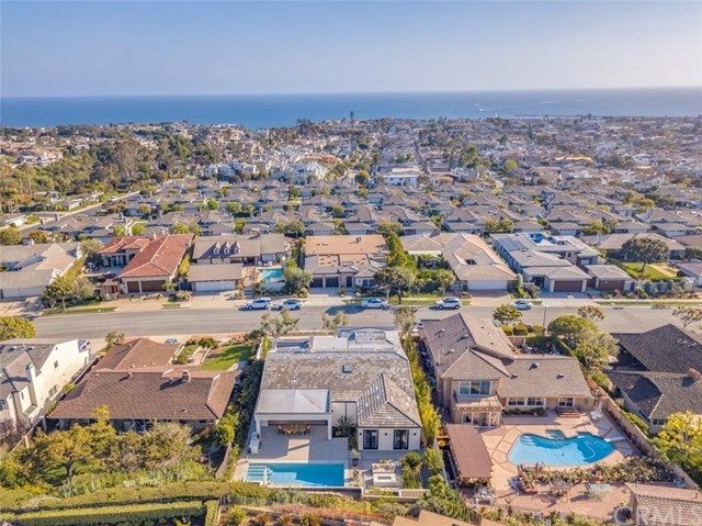 $3,900,000 | 925 Sandcastle Drive, Corona del Mar, CA 92625
