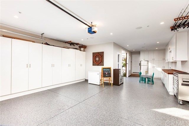 $2,575,000 | 291 Walnut Street, Costa Mesa, CA 92627