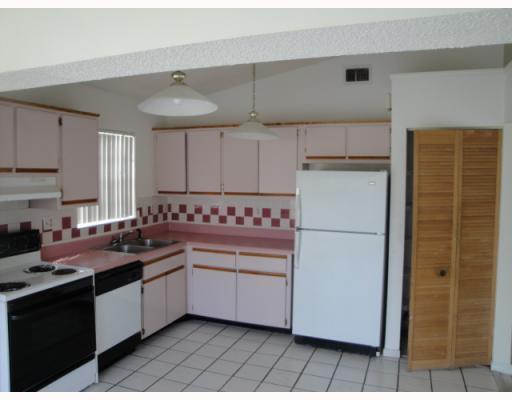 7331 Southwest 149th Court Miami, FL 33193 - Photo 5 of 9
