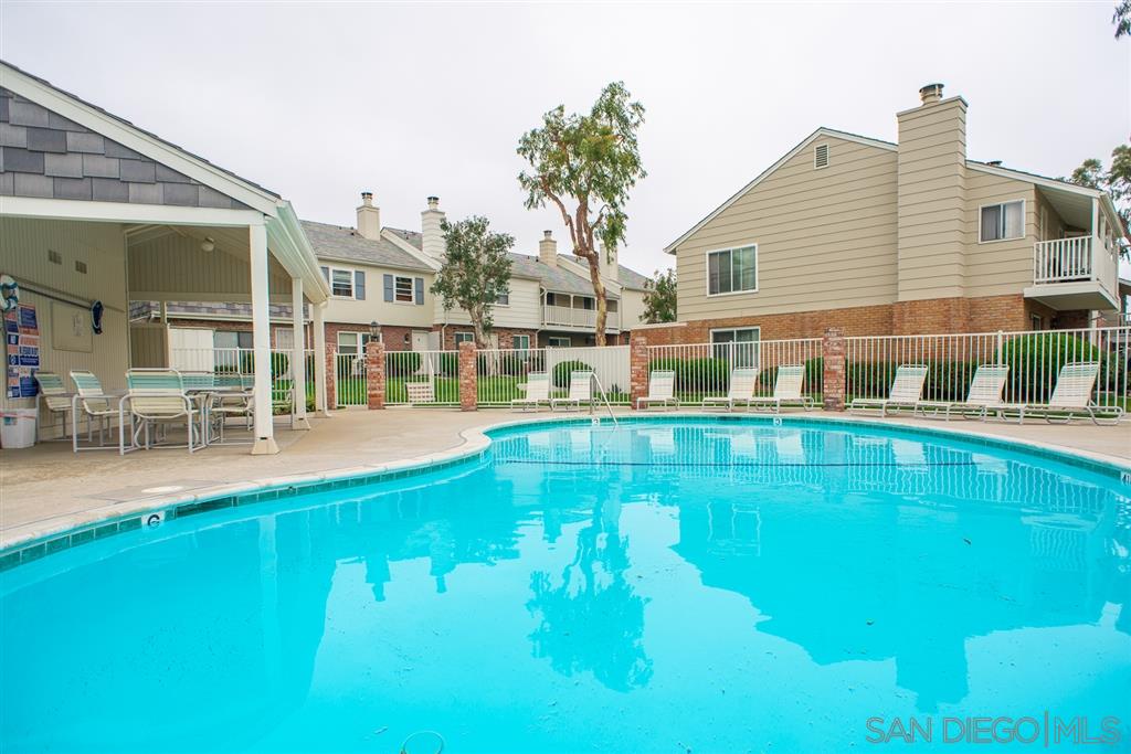 809 Del Mar Downs Road, Unit F Solana Beach, CA 92075 - Photo 23 of 25