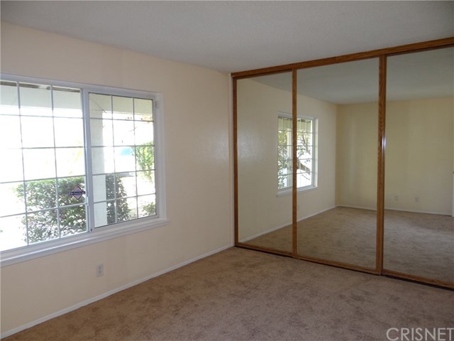 2232 Hawk Street Simi Valley, CA 93065 - Photo 14 of 33