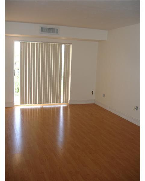8200 Southwest 210th Street, Unit 320 Cutler Bay, FL 33189 - Photo 2 of 32
