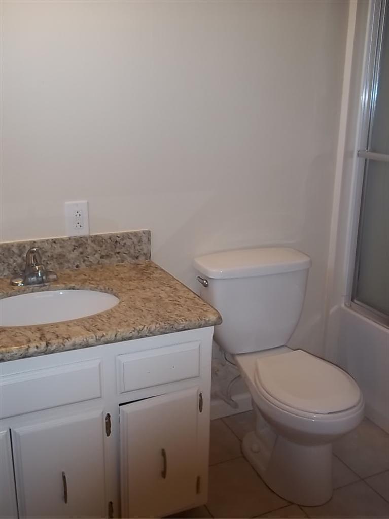 2205 Sandpiper Road Bakersfield, CA 93309 - Photo 11 of 20 Gallery Image 11