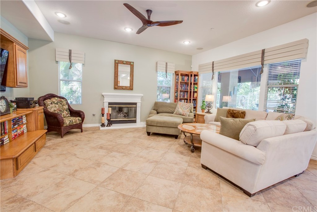 203 Franklin Avenue Redlands, CA 92373 - Photo 8 of 30