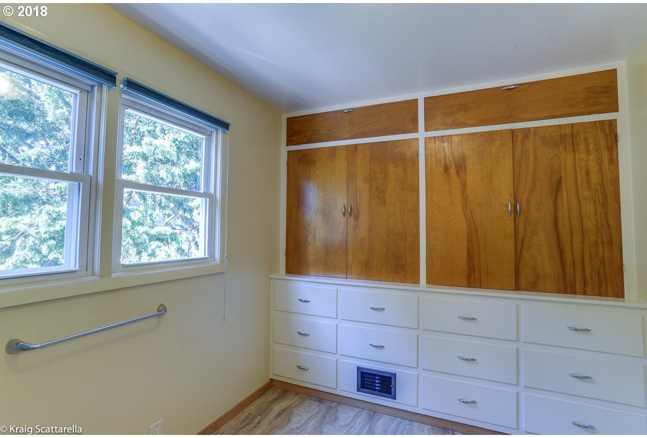 3220 Southwest Spring Garden Street Portland, OR 97219 - Photo 24 of 32 Gallery Image 24