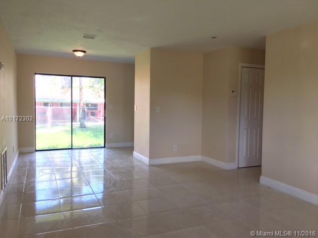 10801 Perry Drive Miami, FL 33176 - Photo 4 of 12