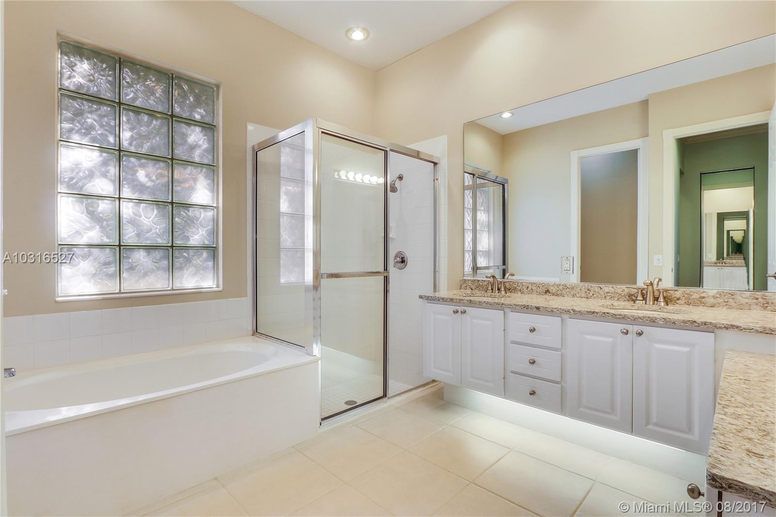 271 Barbados Drive Jupiter, FL 33458 - Photo 19 of 33