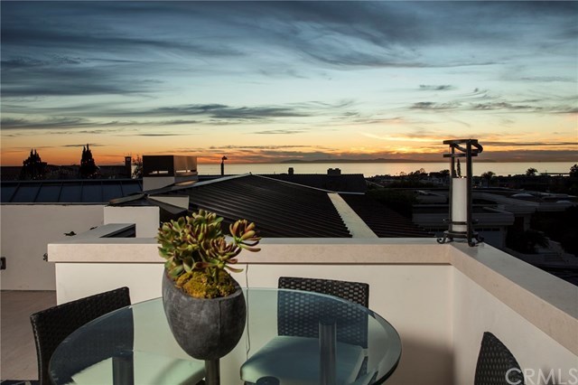 4512 Roxbury Road Corona del Mar, CA 92625 - Photo 6 of 8